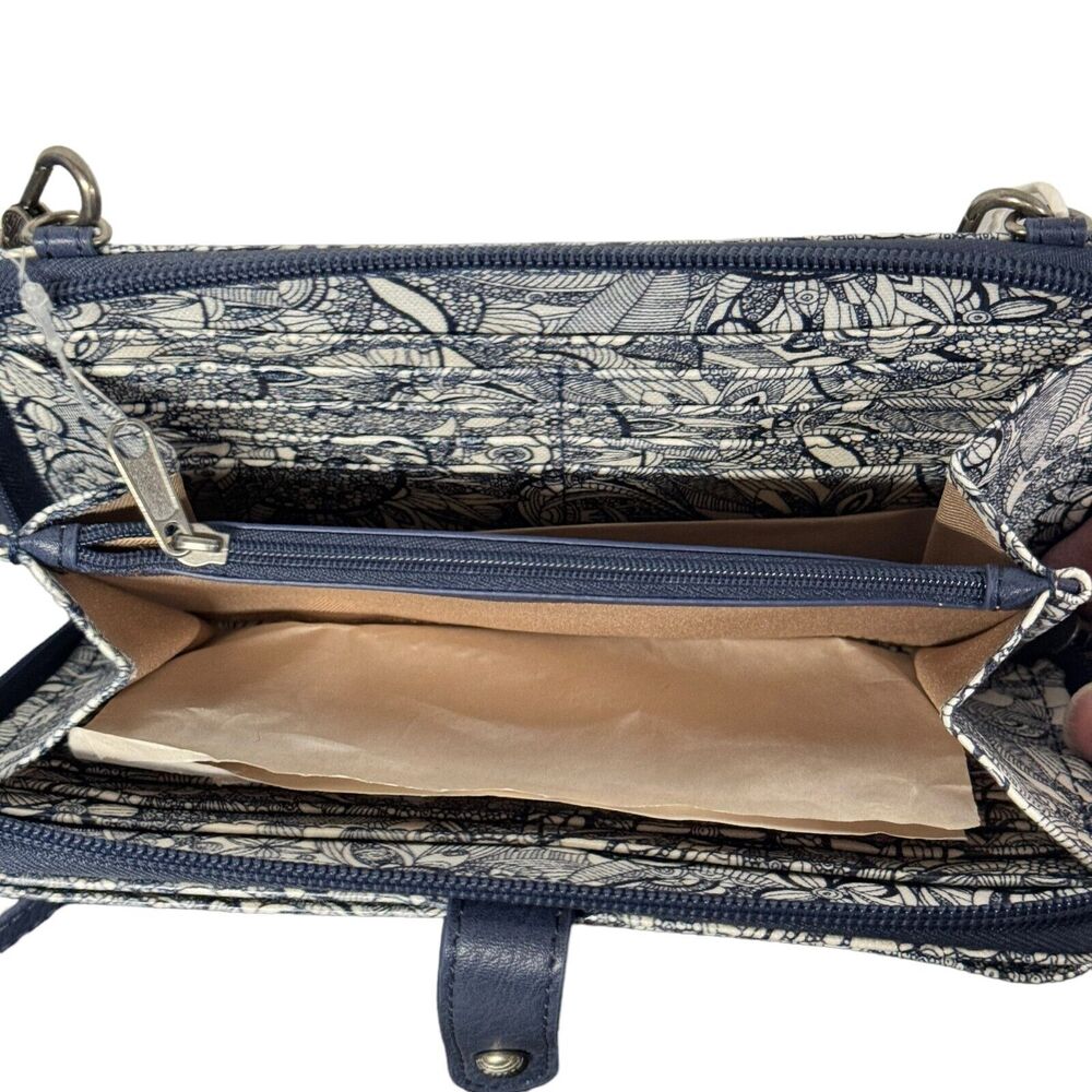 Sakroots Women’s Olympic Smartphone Crossbody Floral Wristlet Wallet Blue NEW - Picture 3 of 6